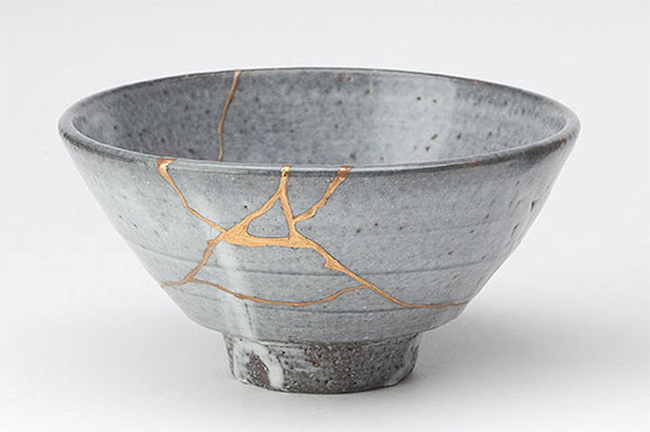 broken pottery gold Kintsugi